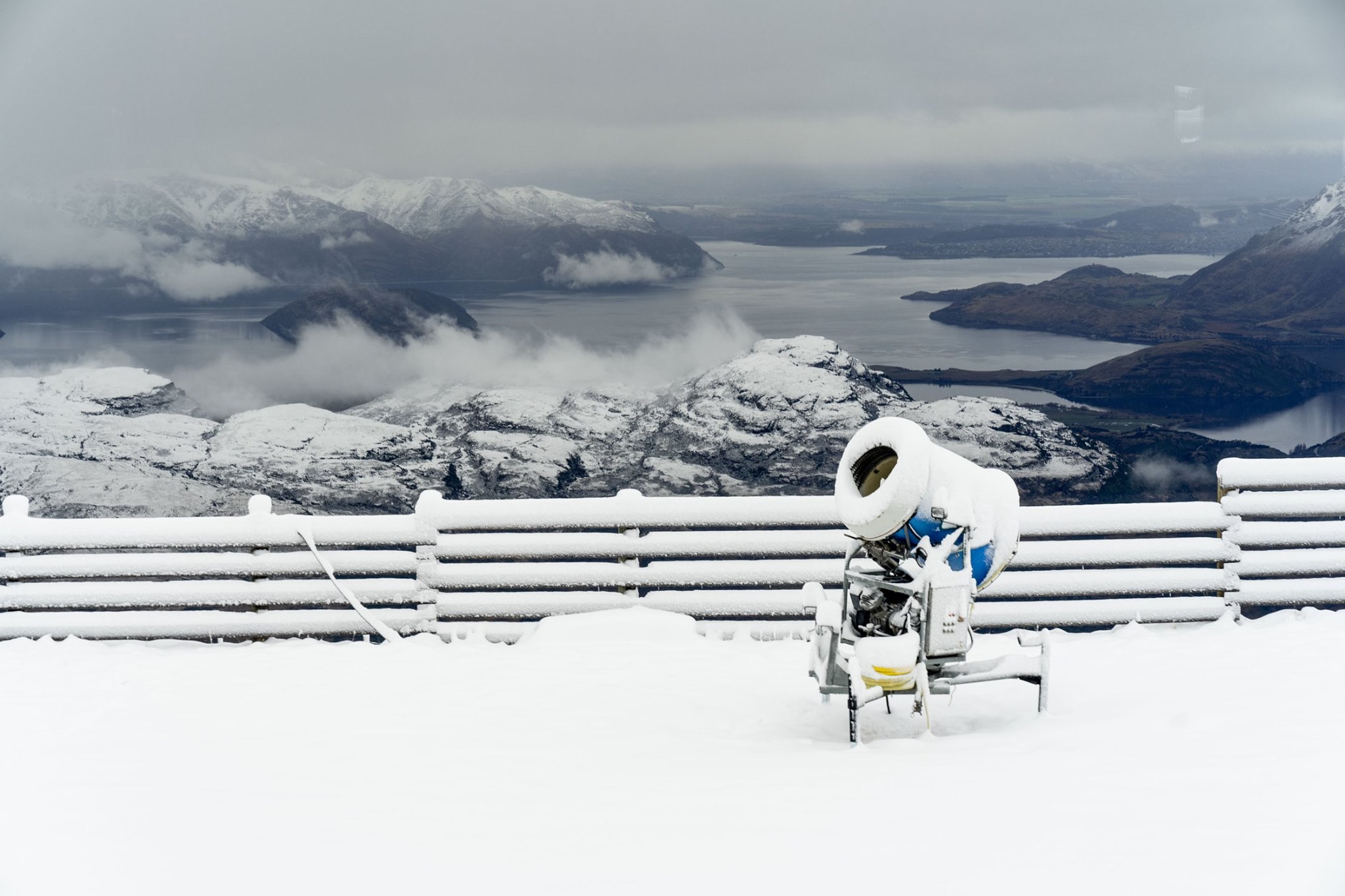 Up to 45cm (18”) of snow in New Zealand over the past 24 hours, Treble Cone