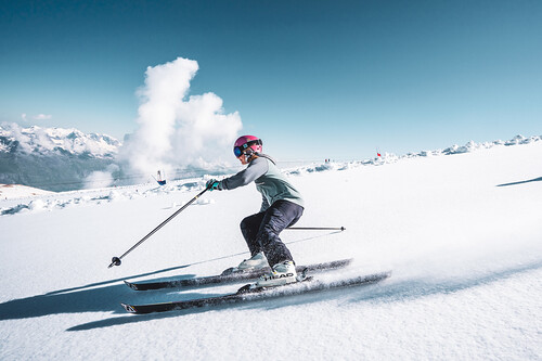 Les Deux Alpes Ski Resort by: Snow Forecast Admin