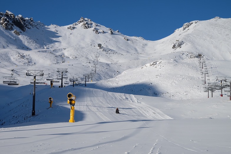 more snow but also a strong wind, Remarkables
