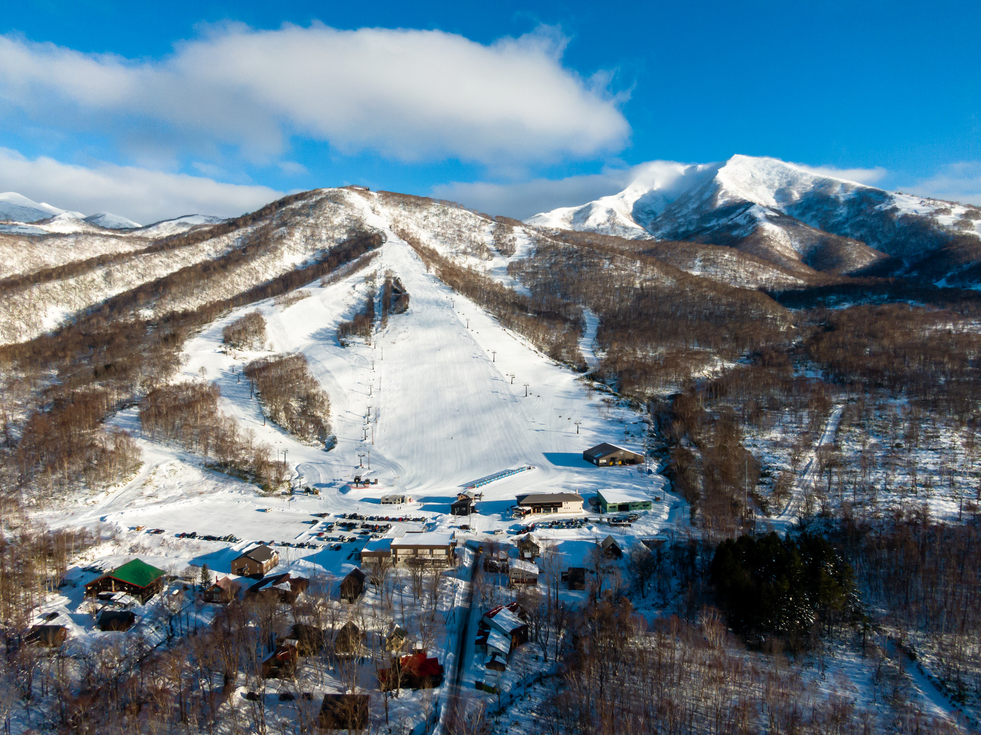 Birds eye view of Niseko Moiwa Ski Rersort