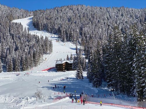 Madonna di Campiglio Ski Resort by: tourist offical