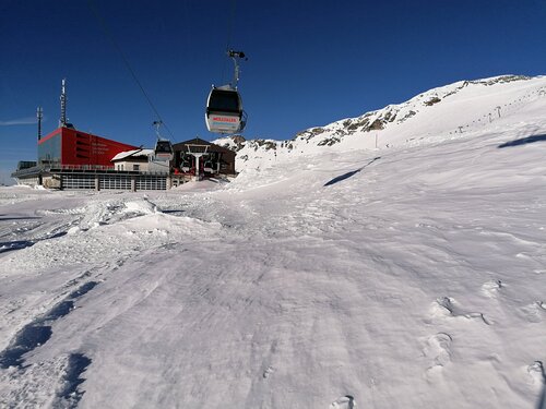 Mölltaler Gletscher Ski Resort by: tourist offical