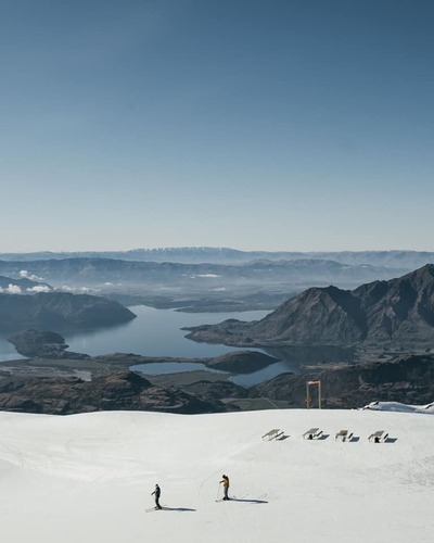 Treble Cone Ski Resort by: tourist offical