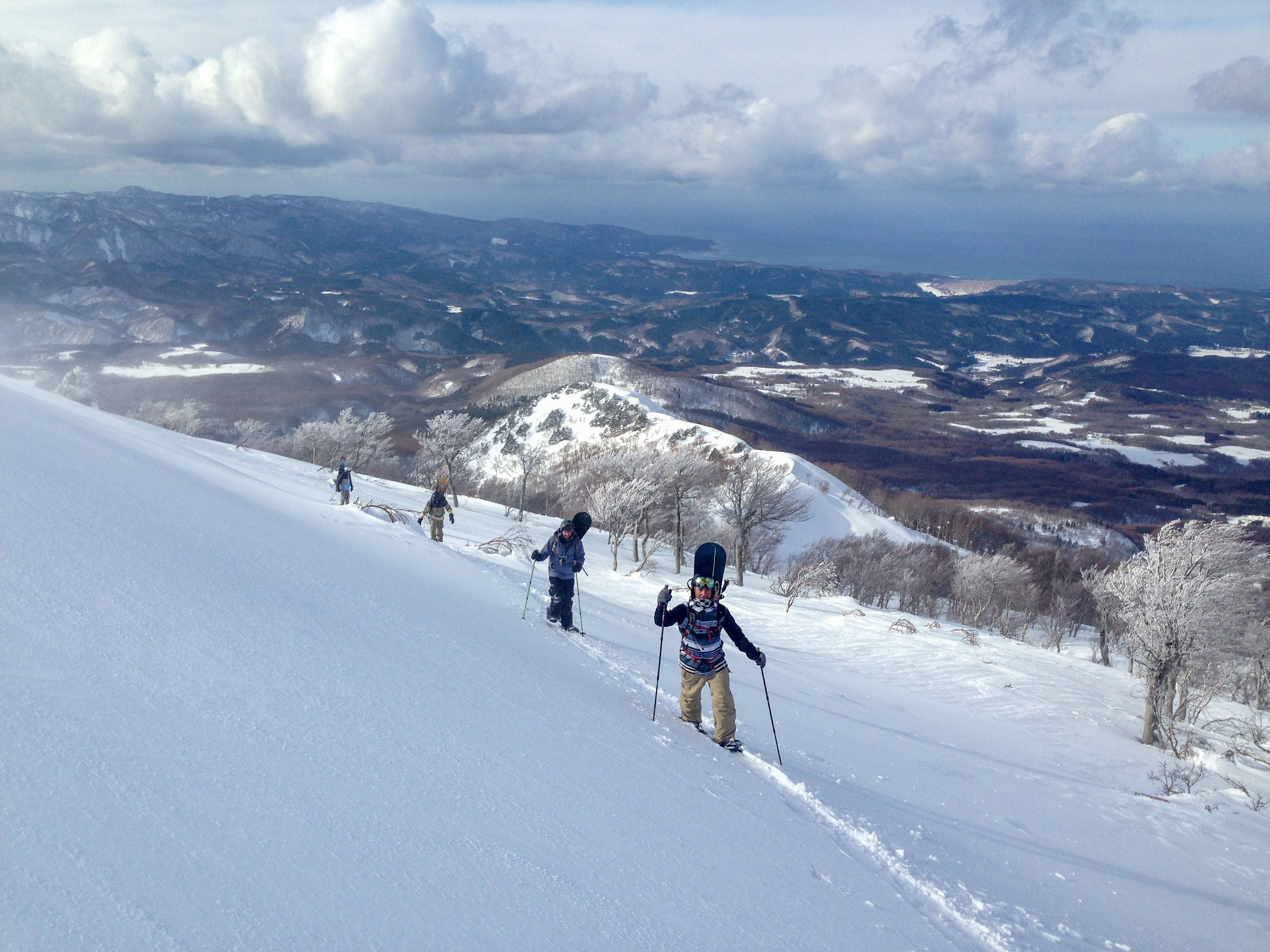 Backcountry access from Aomori Spring Resort, Aomori Spring (Ajigasawa)