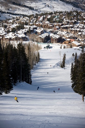 Deer Valley Ski Resort by: tourist offical