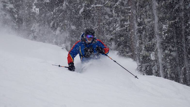 Marketing Matt charging down Red Dog, Lookout Pass