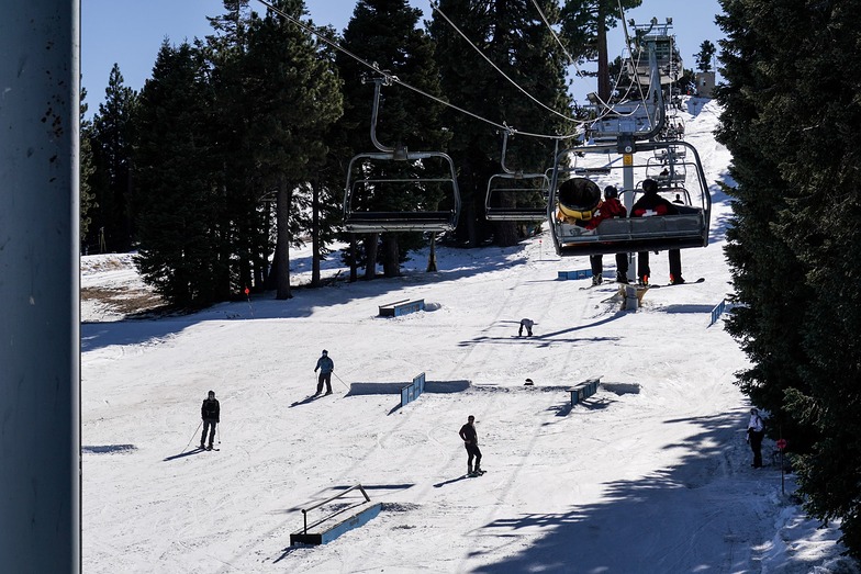early season, Mountain High resort