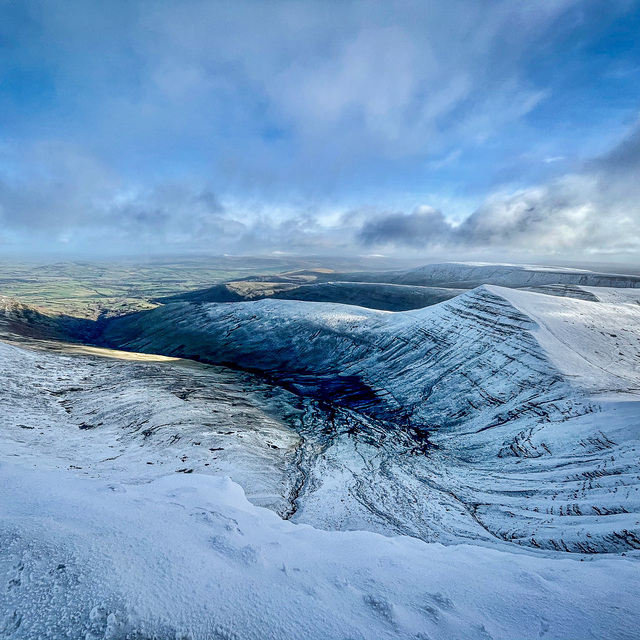 Early December Snow in the Brecon Beacons, Pen-y-Fan