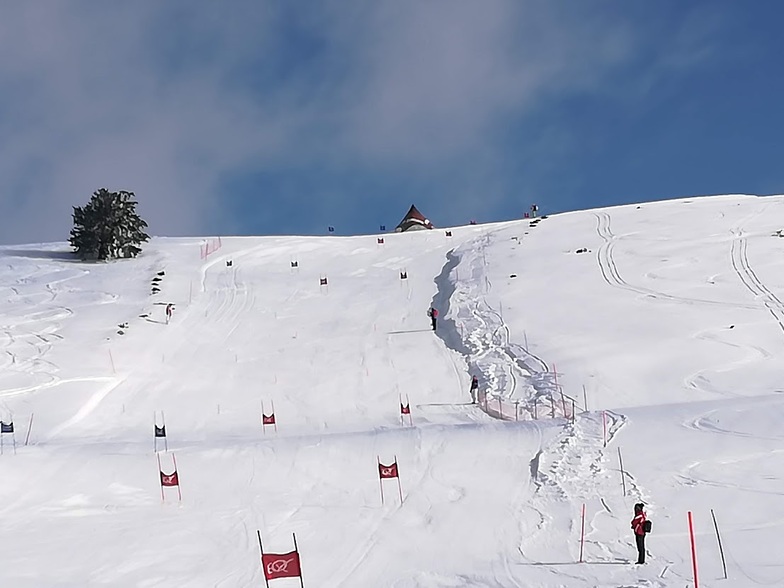 White paradise, Anilio Ski Resort