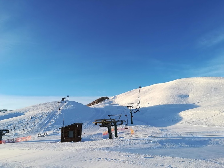 Anilio Ski Resort snow