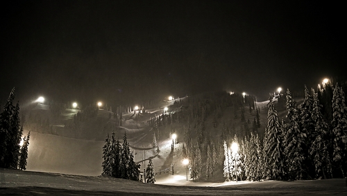Mt Hood Ski Bowl Ski Resort by: Gary  Peterson