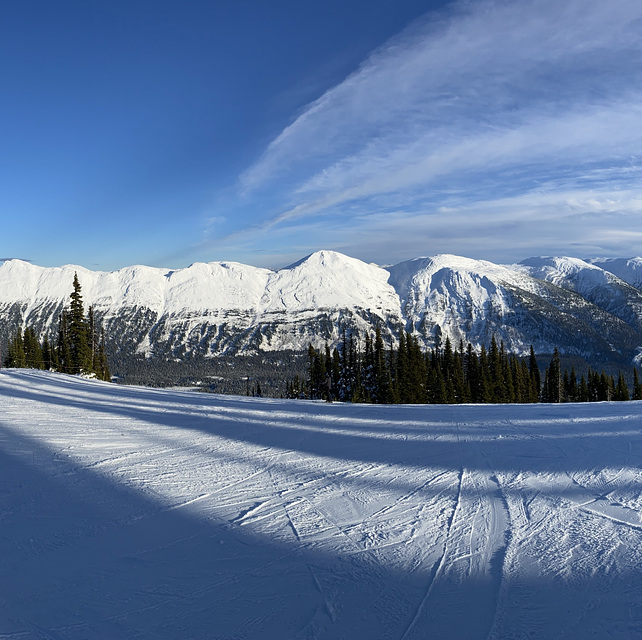 Powder King Snow: Valley Panorama