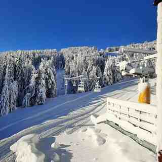 Bezbog, Bezbog Ski Centre