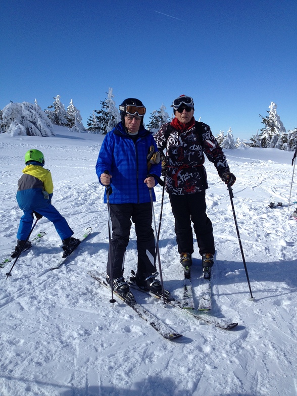 Veteran Skiers. KOSTAS TSAKIS 76y.and DIMITRIS MANAGAS 86y., Vasilitsa