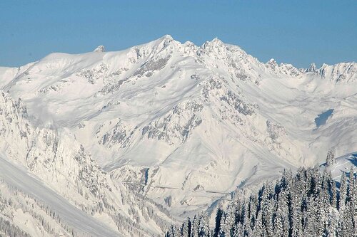 Stuben am Arlberg Ski Resort by: Frank Schellinger