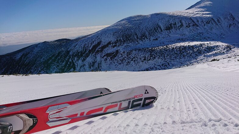 early in the morning, Borovets