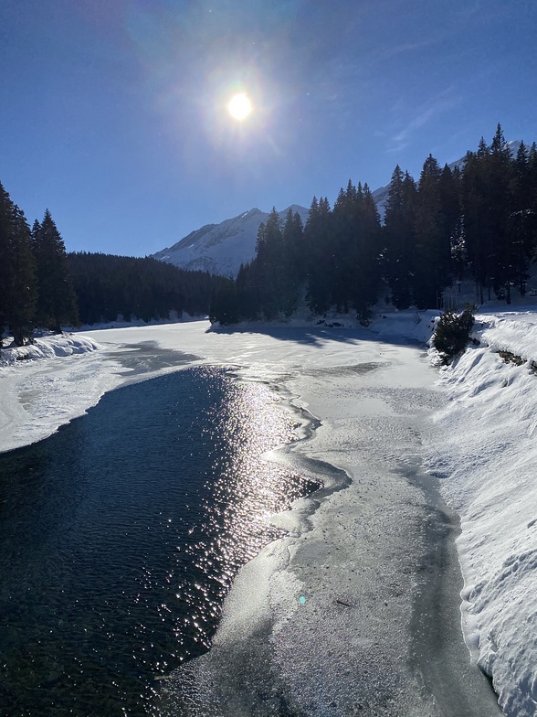 Cote patinoire, San Bernardino