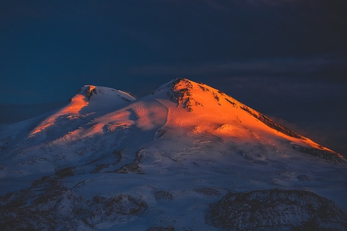 Mount Elbrus Ski Resort by: alex
