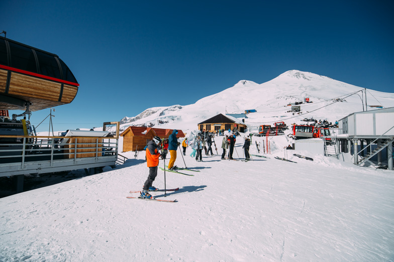 Elbrus peaks - 5642 m and 5621 m, Mount Elbrus