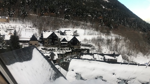 Baqueira/Beret Ski Resort by: yanet