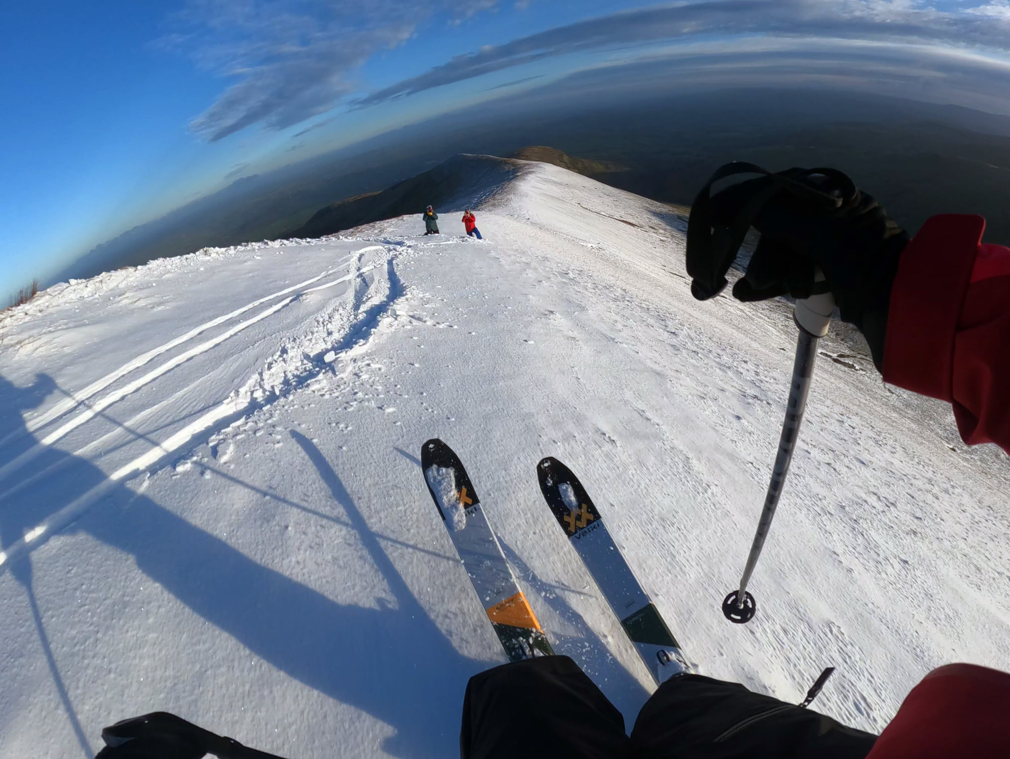 Skiing the ridgeline towards Cwm Gwdi, Pen-y-Fan