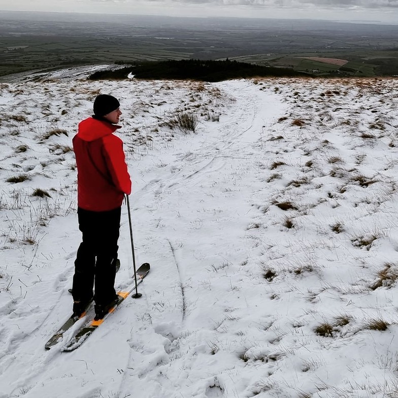 Skiing off the summit of Foel Cwmcerwyn