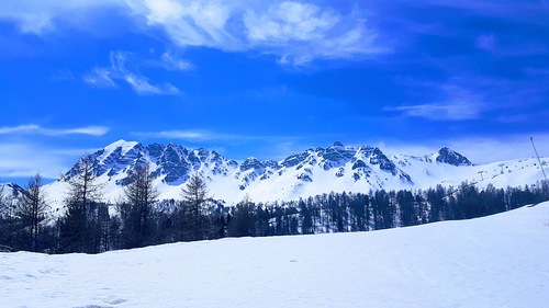 Vars Ski Resort by: Mik Orain