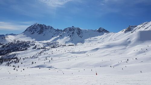 Vars Ski Resort by: Mik Orain
