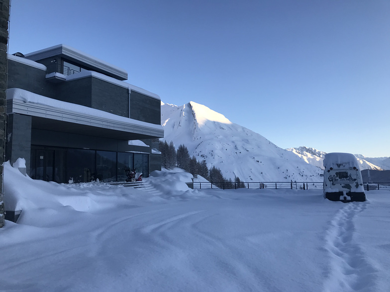 re delle alpi, La Thuile