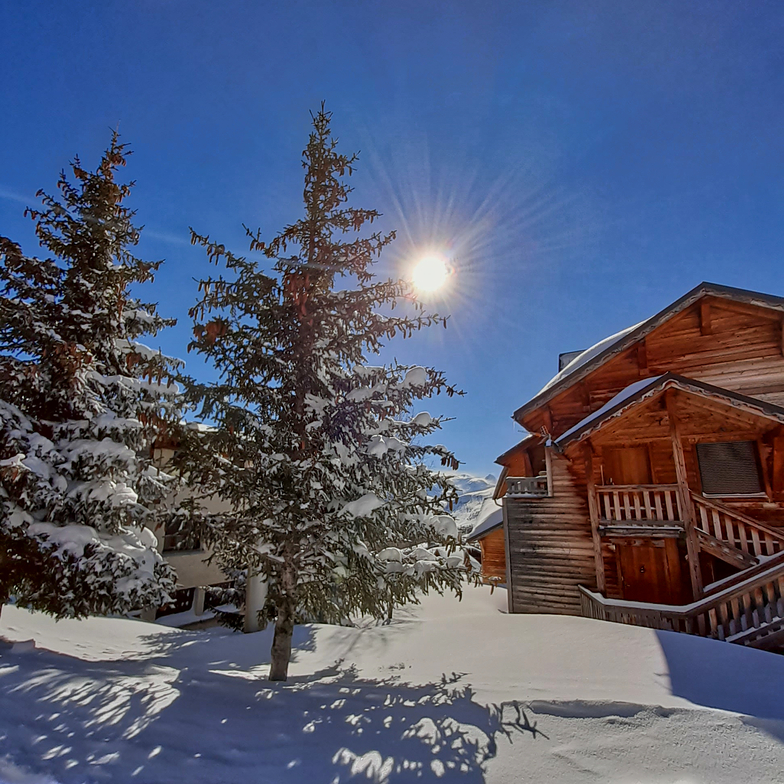 the chalets in Alpe d'Huez