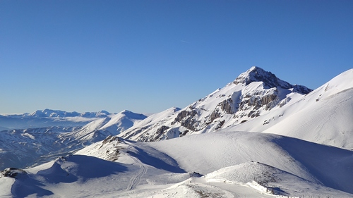 Campo Imperatore Ski Resort by: m.gerundo