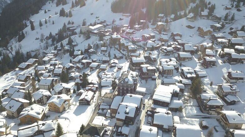 Aerial view of the village, Mürren