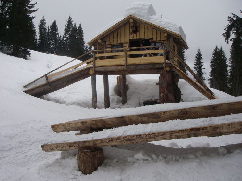 Stash - Avoriaz snowpark