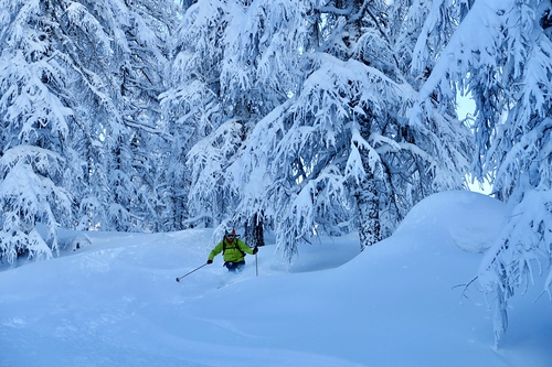 Sestrière (Via Lattea) Ski Resort by: Claudia Giovannini