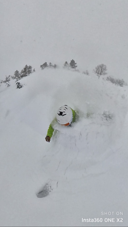 yakebiwall, Shiga Kogen-Yakebitaiyama