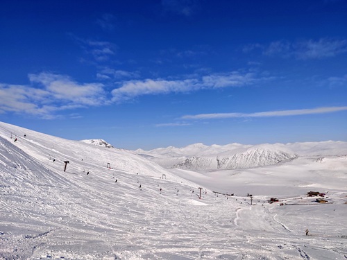 Glencoe Mountain Resort Ski Resort by: Alaster McDonach