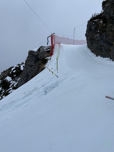Grindelwald Ski Resort by: SIMON MARR