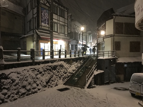 Nozawa Onsen Ski Resort by: Glen Garard