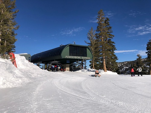 Heavenly Ski Resort by: Eric  Murphy