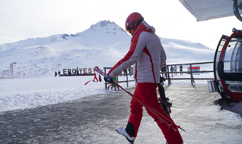 Erciyes Ski Resort Ski Resort by: Zafer AKŞEHİRLİOĞLU