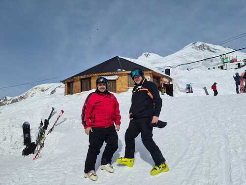 Mount Elbrus Ski Resort by: Александр Тушев