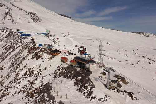 Mount Elbrus Ski Resort by: Александр Тушев