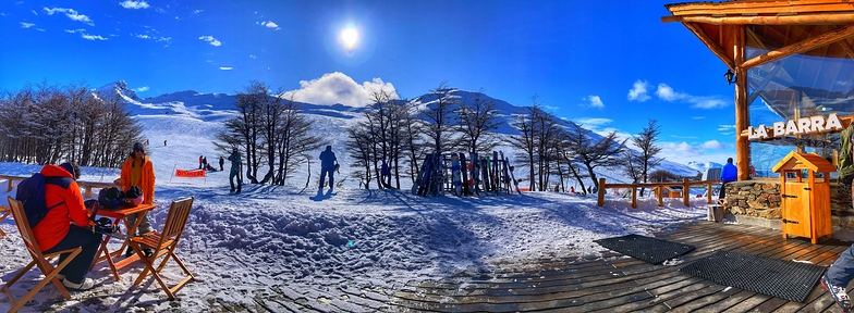 La Barra, Cerro Castor