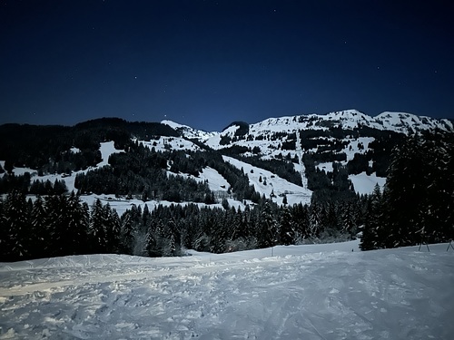 Villars Ski Resort by: Frank Ewald