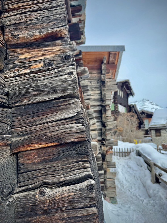 Old cabins in Zum See, Zermatt