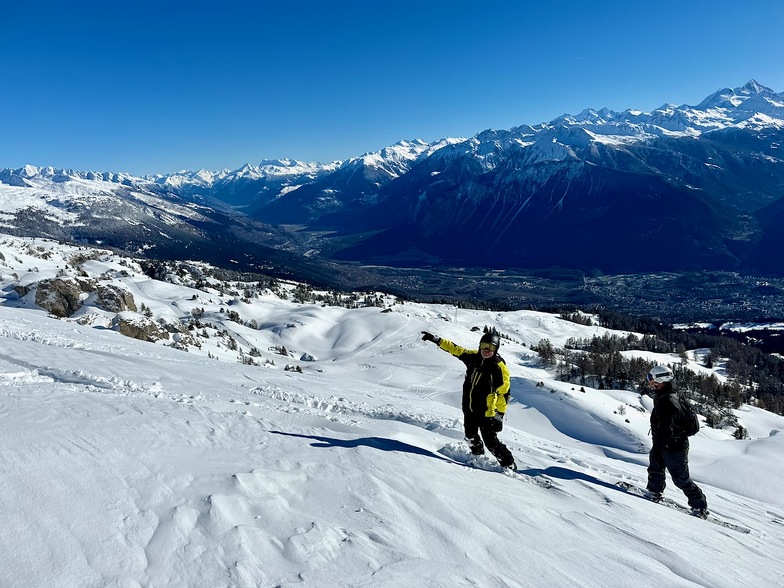 Crans Montana snowboarding