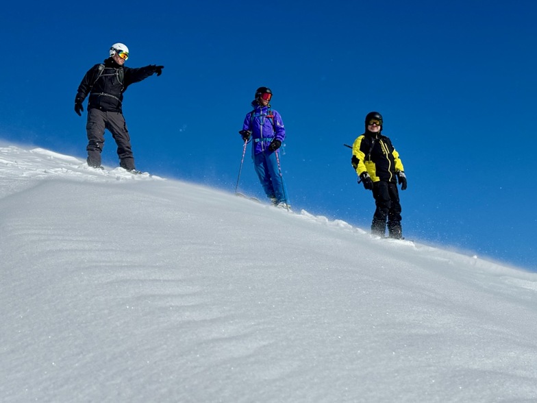 Crans Montana snowboarding