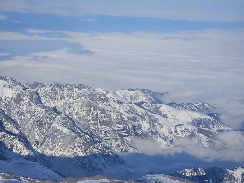 Mountain photography from airplane, Alvares Winter Sports Complex