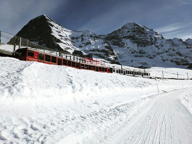 North face of the Eiger, Wengen