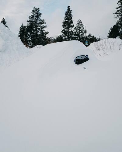 Mammoth Mountain Ski Resort by: Rhiannon James
